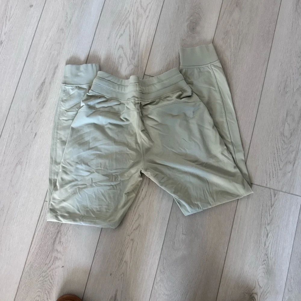Lululemon Olive Green Leggings